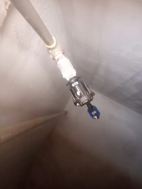 عزل خزانات المياه بمكة والرياض